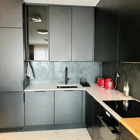 Prywatny Przy Ulicy Francesco Nullo *