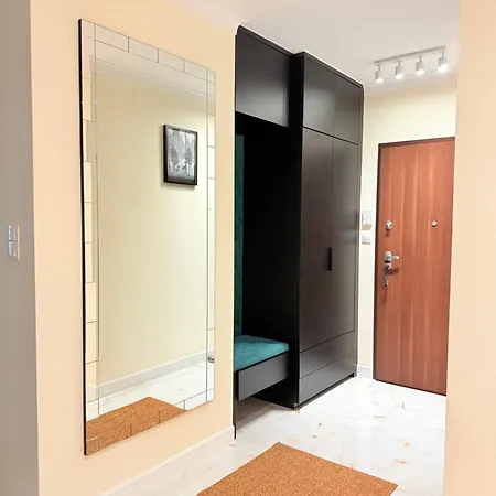 Prywatny Przy Ulicy Francesco Nullo *