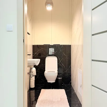 Prywatny Przy Ulicy Francesco Nullo Homestay szállás