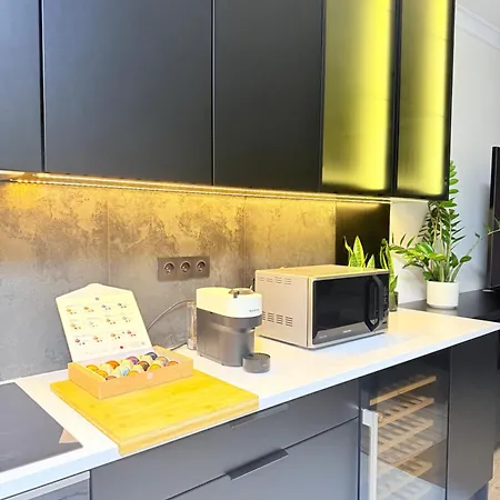 Prywatny Przy Ulicy Francesco Nullo *