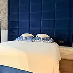 Rum i privatbostad Prywatny Przy Ulicy Francesco Nullo *