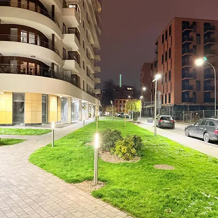 Prywatny Przy Ulicy Francesco Nullo *